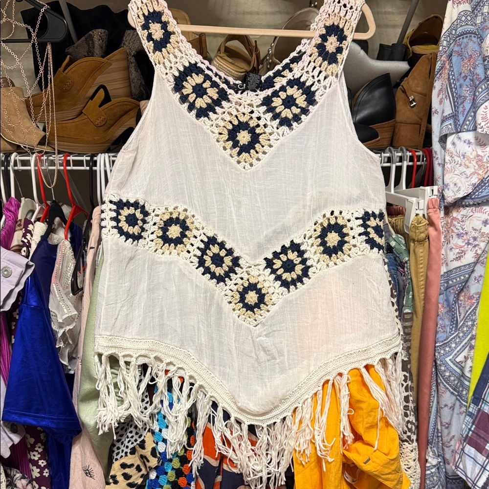 CACIA Blue and Cream Crochet Top 3x